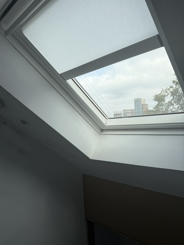 Velux 1028 electric - electric, blind